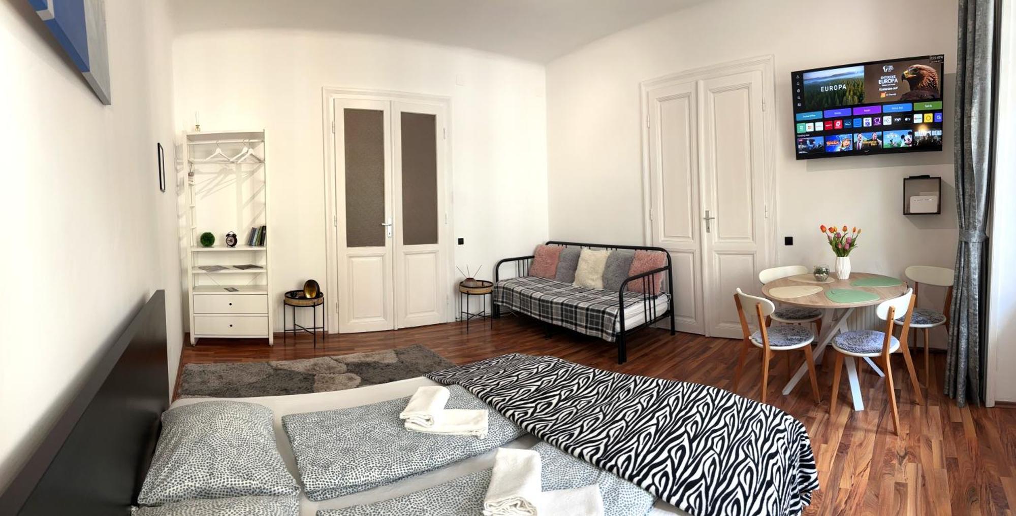 Big And Comfortable Mariahilfer Apartment Vienna Exterior photo